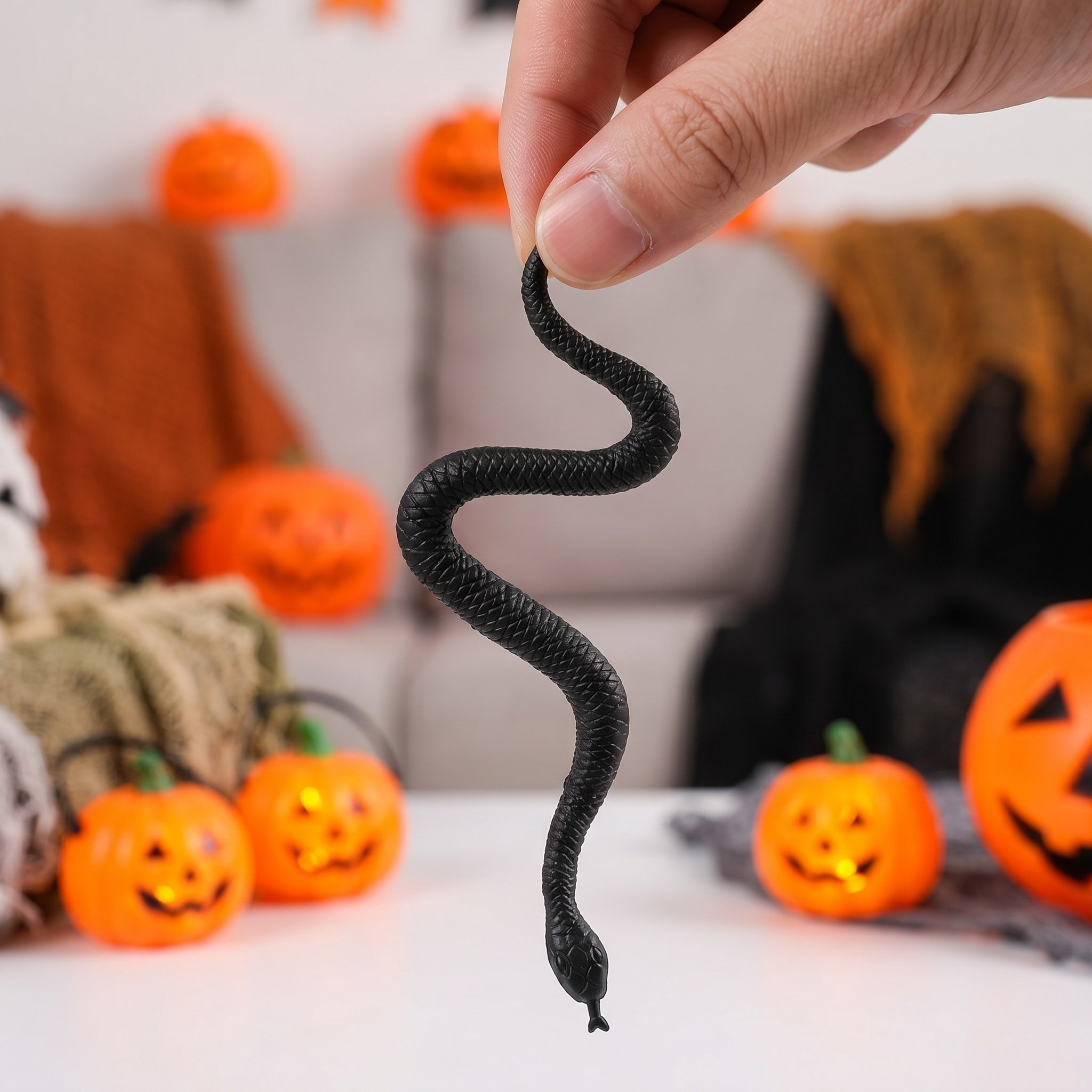 100 peças de réplicas de cobra - Prank Toys avaliação e preço